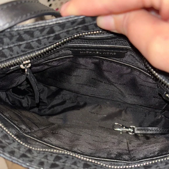 Michael Kors Signature Black Crossbody Bag - Picture 6 of 9
